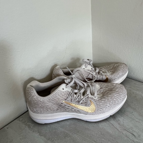 Nike Gold & Cream Pegasus Running Shoes - Picture 1 of 8